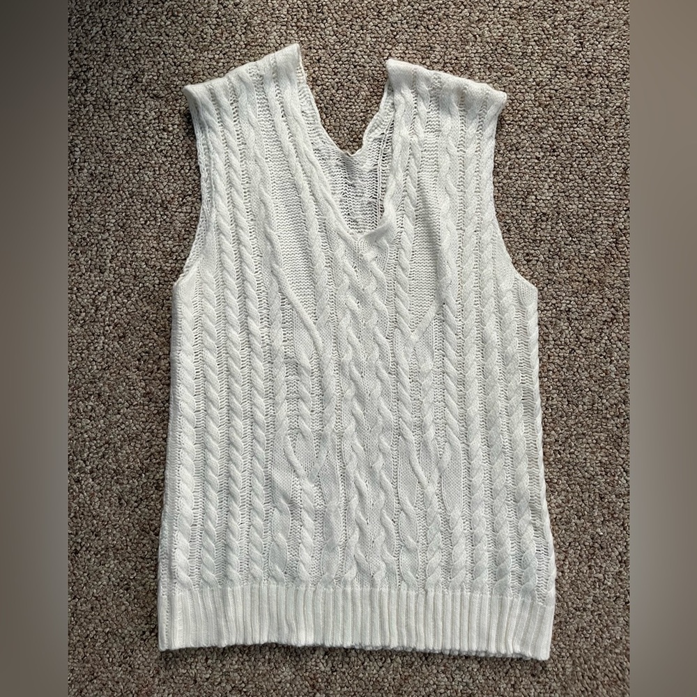 Sweater vest